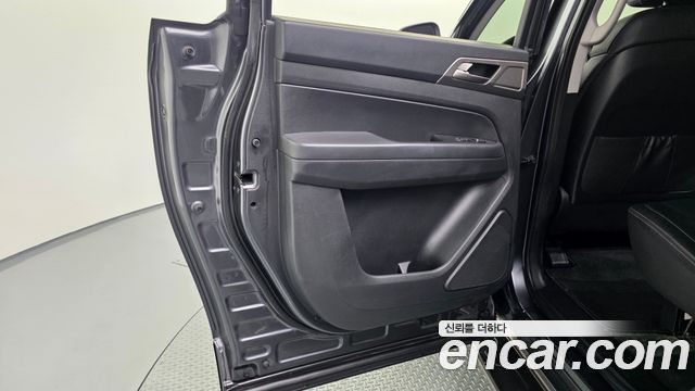 KG Mobility Rexton 2018 — photo 15