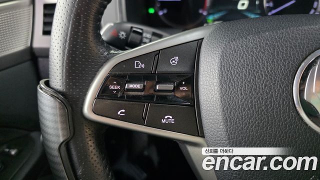 KG Mobility Rexton 2018 — photo 27