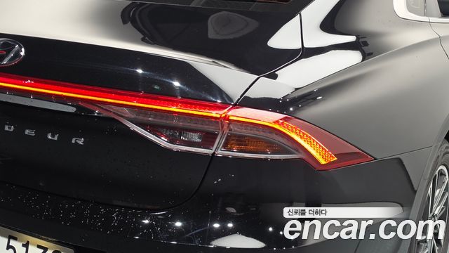 Hyundai Grandeur 2022 — photo 9
