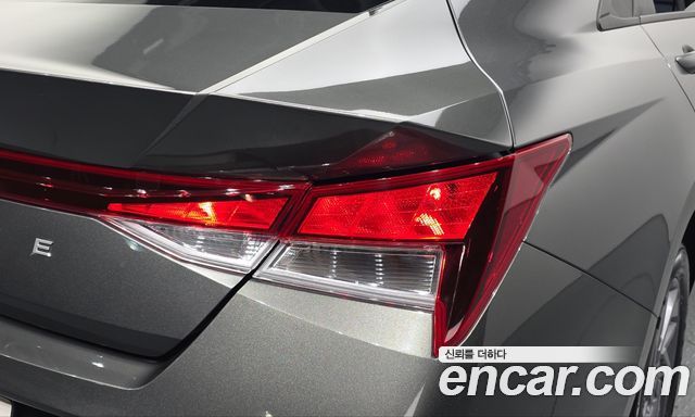 Hyundai AVANTE 2024 — photo 9