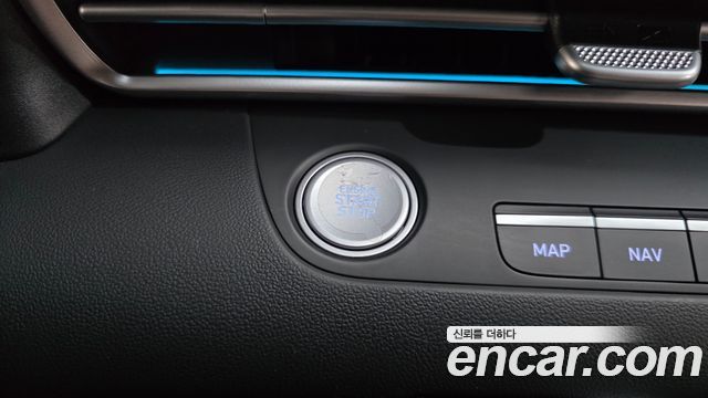 Hyundai AVANTE 2024 — photo 28