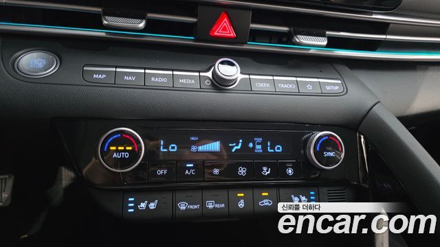 Hyundai AVANTE 2024 — photo 32