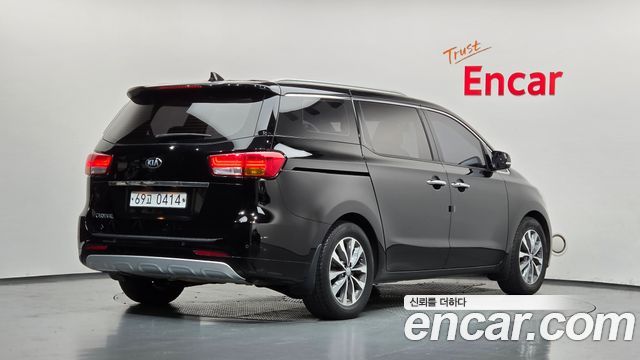 Kia Canival 2016 — photo 2