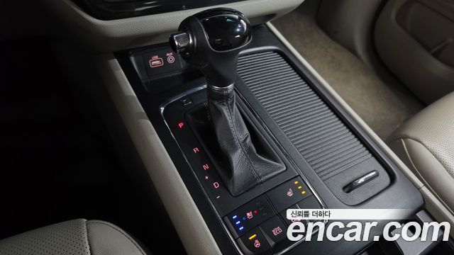 Kia Canival 2016 — photo 12