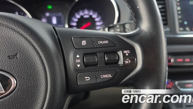 Kia Canival 2016 — photo 22