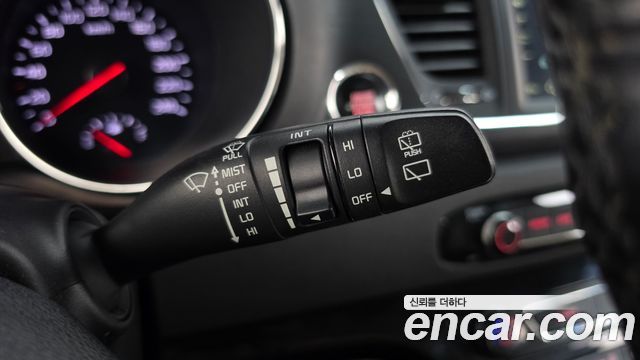 Kia Canival 2016 — photo 28