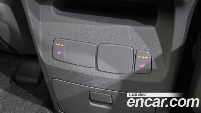 Kia Canival 2016 — photo 31