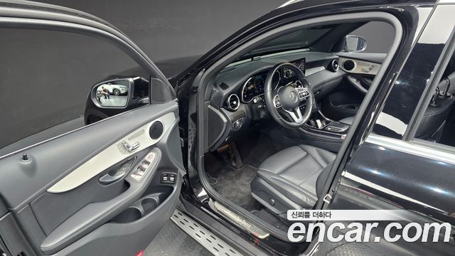 Mercedes-Benz GLC-Class 2021 — photo 17
