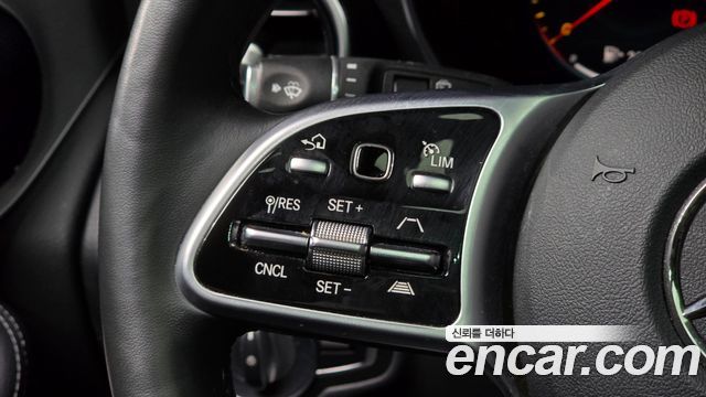 Mercedes-Benz GLC-Class 2021 — photo 24
