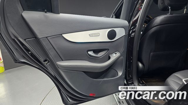 Mercedes-Benz GLC-Class 2021 — photo 15