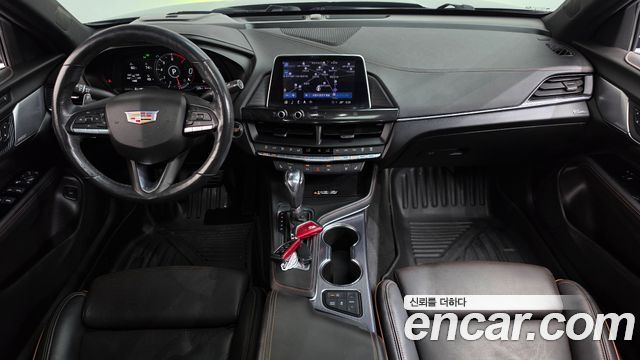 Cadillac CT4 2021 — photo 10