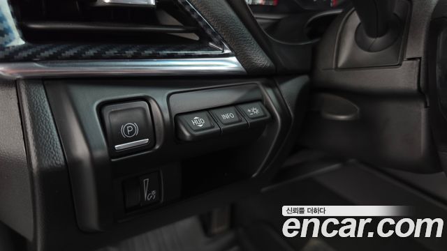 Cadillac CT4 2021 — photo 25
