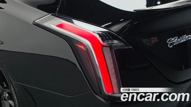 Cadillac CT4 2021 — photo 9