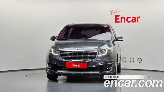 Kia Canival 2015 — photo 3