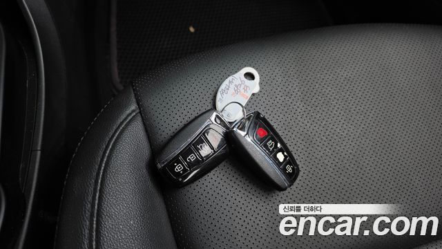 Hyundai Santafe 2013 — photo 22