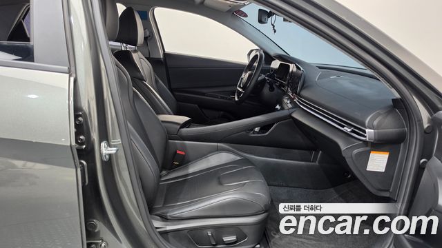 Hyundai AVANTE 2024 — photo 16