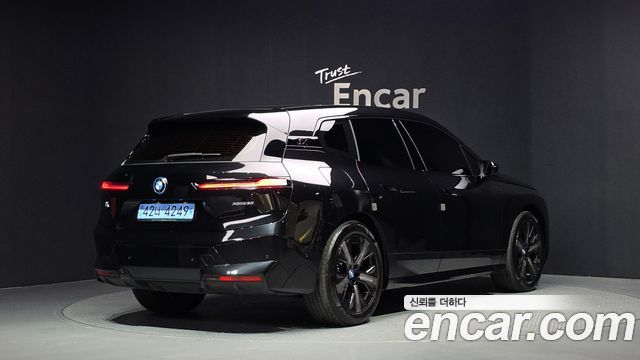 BMW iX 2025 — photo 2