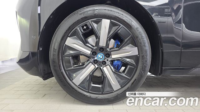 BMW iX 2025 — photo 5