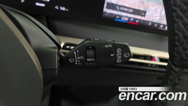BMW iX 2025 — photo 29