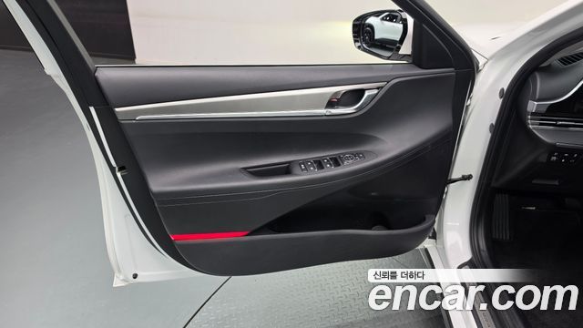 Hyundai Grandeur 2022 — photo 14