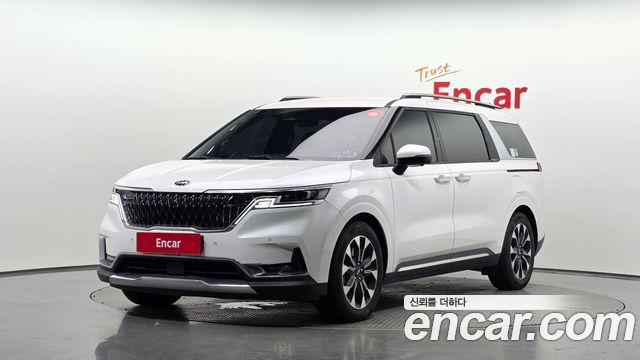 Kia Canival 2021 — photo 1