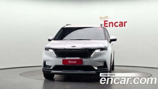 Kia Canival 2021 — photo 3
