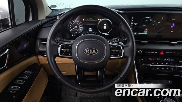 Kia Canival 2021 — photo 19
