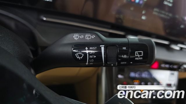 Kia Canival 2021 — photo 31