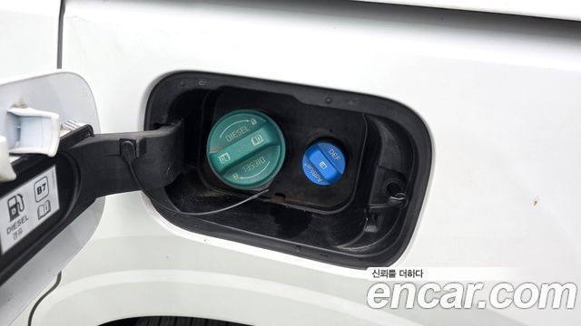 Kia Canival 2021 — photo 37