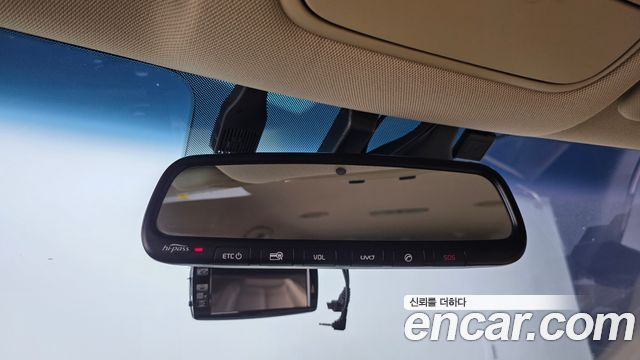 Kia Canival 2015 — photo 17