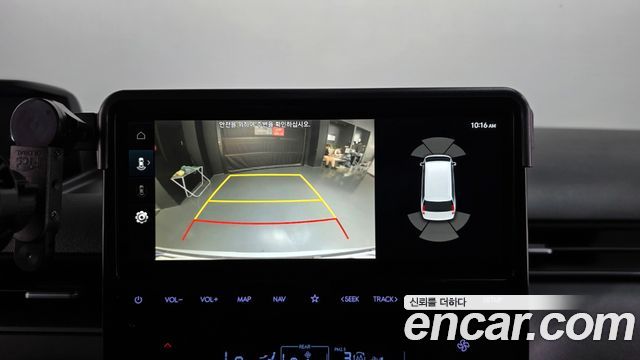 Hyundai Staria 2025 — photo 20