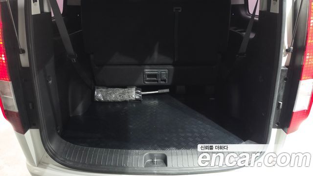 Hyundai Staria 2025 — photo 22