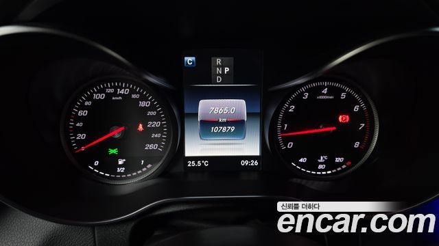 Mercedes-Benz GLC-Class 2019 — photo 11
