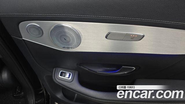 Mercedes-Benz GLC-Class 2019 — photo 29