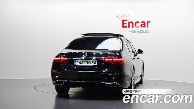 Mercedes-Benz S-Class 2022 — photo 4