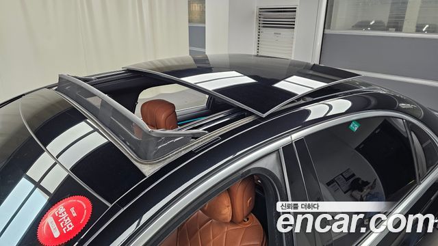 Mercedes-Benz S-Class 2022 — photo 22