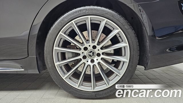 Mercedes-Benz S-Class 2022 — photo 7