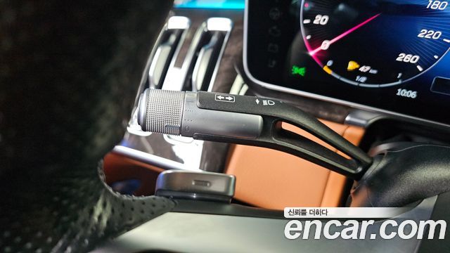Mercedes-Benz S-Class 2022 — photo 29