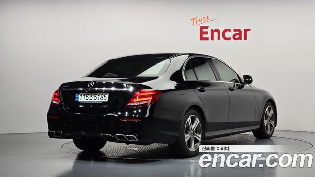 Mercedes-Benz E-Class 2018 — photo 2