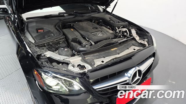 Mercedes-Benz E-Class 2018 — photo 6