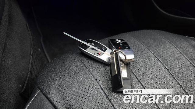 Mercedes-Benz E-Class 2018 — photo 15
