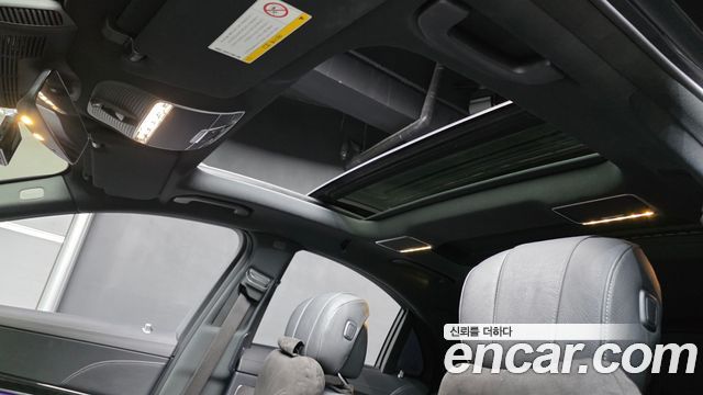 Mercedes-Benz S-Class 2018 — photo 19