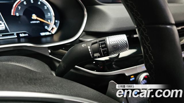 Genesis G80 2021 — photo 22