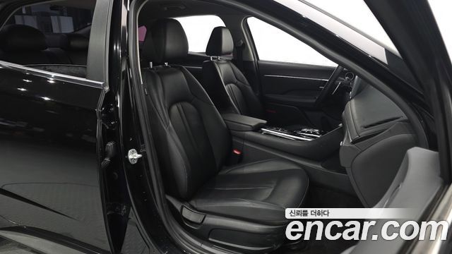 Hyundai Sonata 2020 — photo 16