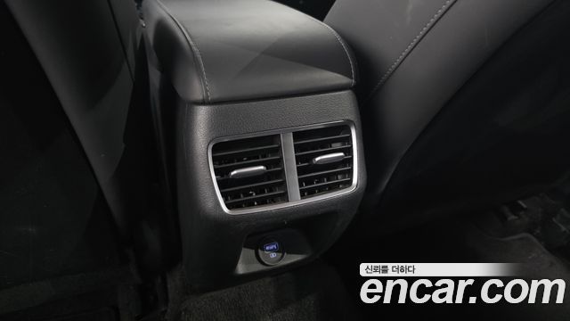 Hyundai Sonata 2020 — photo 31