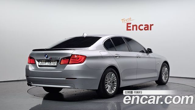 BMW 5-Series 2012 — photo 2