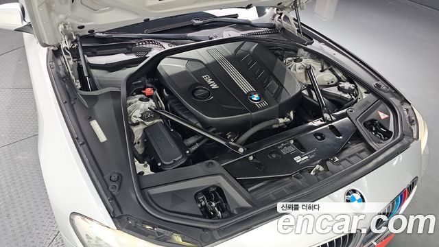BMW 5-Series 2012 — photo 6