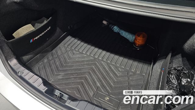 BMW 5-Series 2012 — photo 26