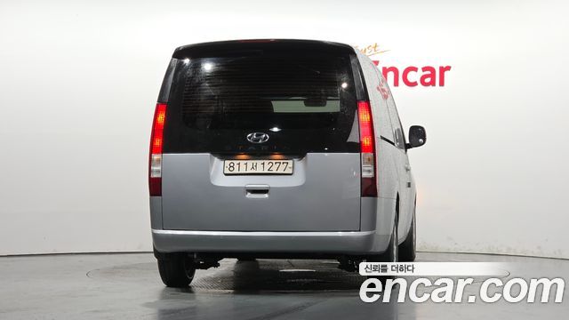 Hyundai Staria 2022 — photo 4