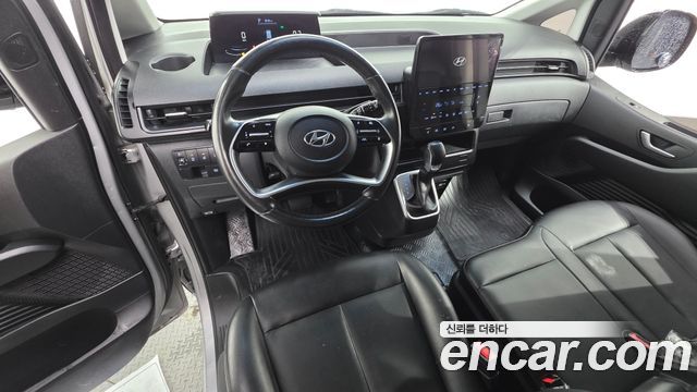 Hyundai Staria 2022 — photo 7